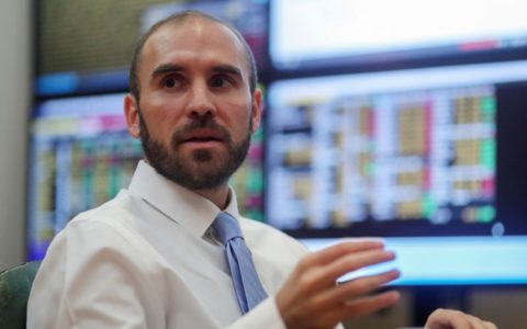 La economía que viene: Martín Guzmán reconoció que le llevará tiempo a Argentina volver a los mercados internacionales de crédito