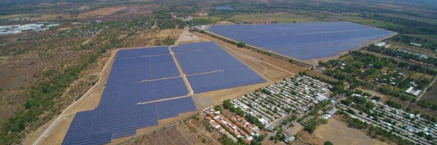 Plantean construir una línea de transporte de energía que una las plantas fotovoltaicas más importantes de Sudamérica con gran parte de Salta
