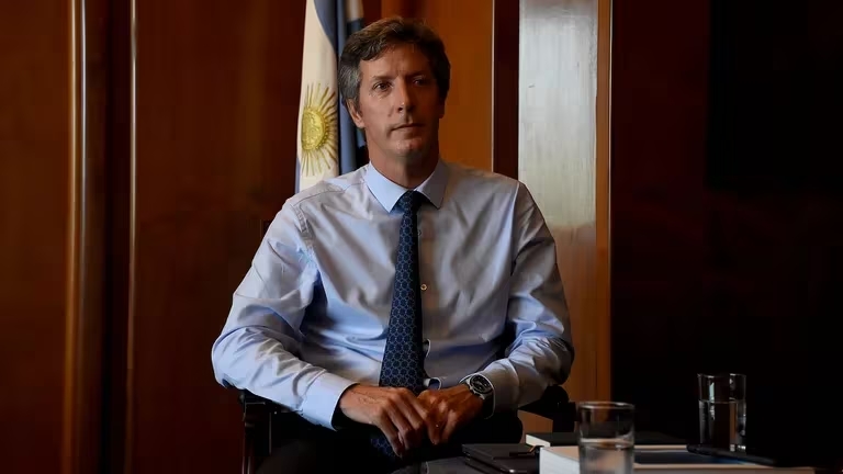 Santiago Bausili (Nicolás Stulberg)