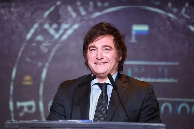 Javier Milei presentará la "ley ómnibus" en la Asamblea Legislativa y espera que se trate en sesiones extraordinarias