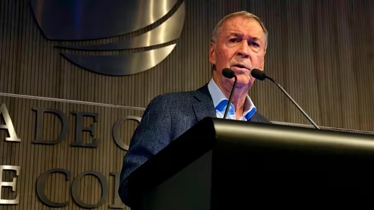 El gobernador Juan Schiaretti en uno de sus últimos actos de gestión  