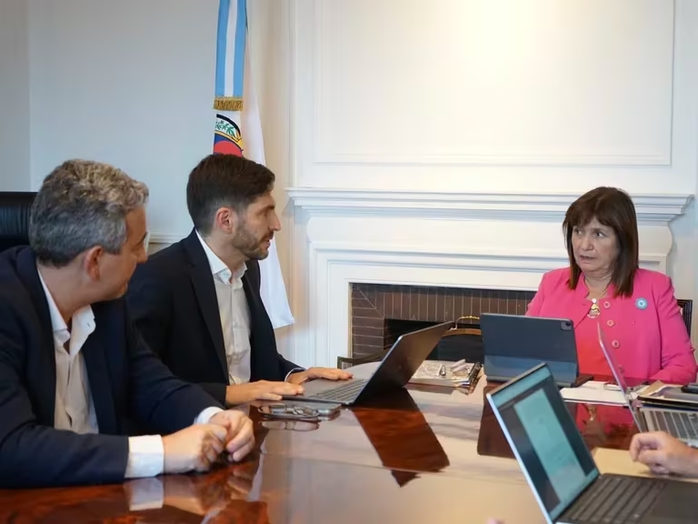 Patricia Bullrich se reunió con el gobernador Pullaro y el intendente Pablo Javkin