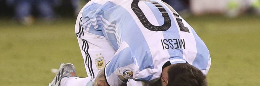 EL FÚTBOL TEÑIDO DE POLÍTICA