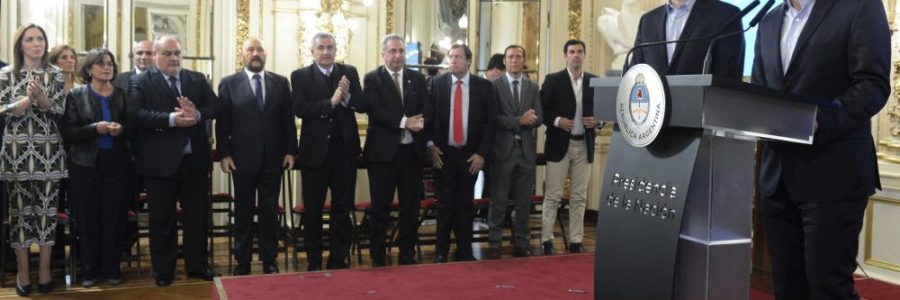 MACRI REGRESÓ AL PAÍS Y SE PREPARA PARA RECIBIR A GOBERNADORES