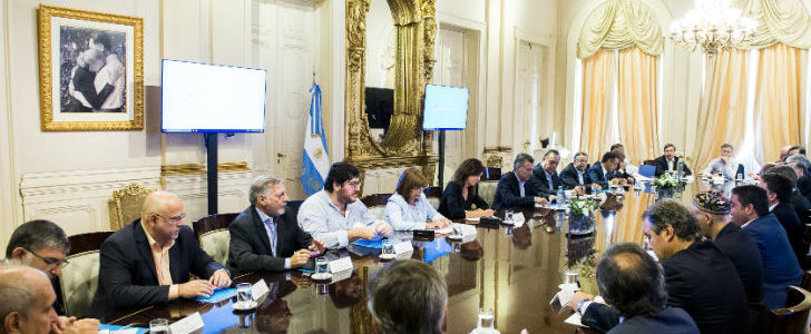 SE OFICIALIZÓ EL DECRETO QUE PROHÍBE A FAMILIARES DE MINISTROS OCUPAR CARGOS
