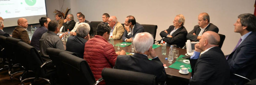 Funcionarios salteños y de Boquerón repasaron obras hechas en el Pilcomayo y nuevos proyectos