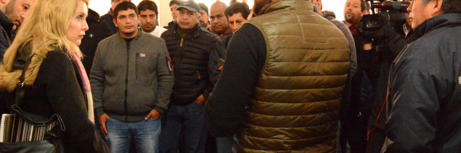 El Gobierno mantuvo un encuentro con trabajadores del ingenio San Isidro