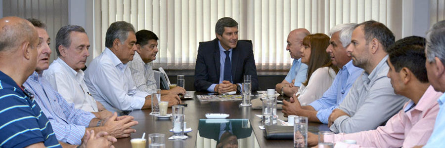 Yarade se reunió con senadores provinciales para tratar la agenda legislativa