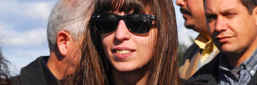 Florencia Kirchner pidió que la Justicia la autorice a permanecer en Cuba hasta que reciba el alta