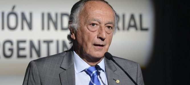La UIA ratificó que las empresas no están en condiciones de pagar el bono de $5.000
