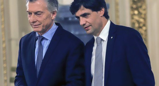 Por DNU, el Gobierno obliga a organismos y empresas públicas a comprar Letras del Tesoro