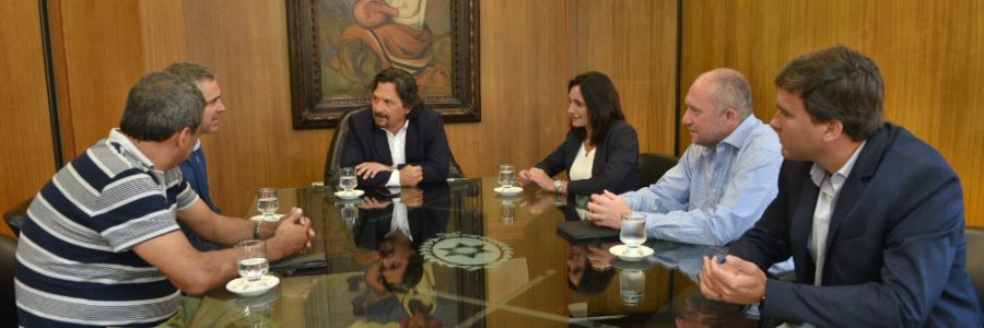 Sáenz se reunió con los nuevos gerentes de los hospitales San Bernardo, Oñativia y Materno Infantil