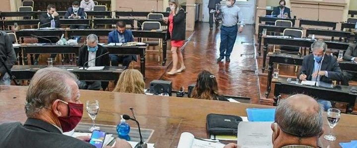 El Senado, con un sistema mixto