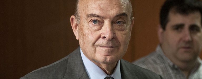 Domingo Cavallo, sobre la cuarentena: “Todo el mundo va a quedar exhausto, con deudas, sin ningún ahorro y habrá mucha gente con hambre”