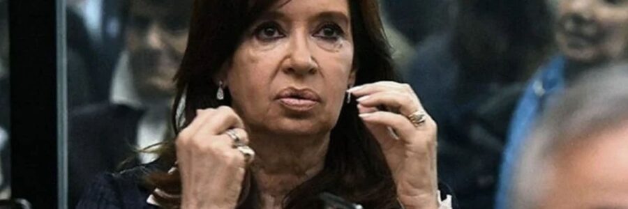 Cristina Kirchner hizo catarsis a través de las redes sociales contra la Justicia y Macri