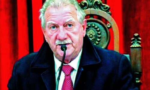 El vicegobernador respondió a legisladores de la oposición