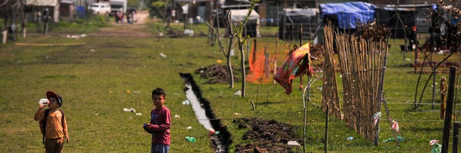 Se profundiza el drama social: la pobreza saltó al 40,9% y afecta a 18,5 millones de personas