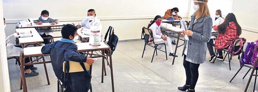 Trotta avanza con el retorno de las clases presenciales en todo el país