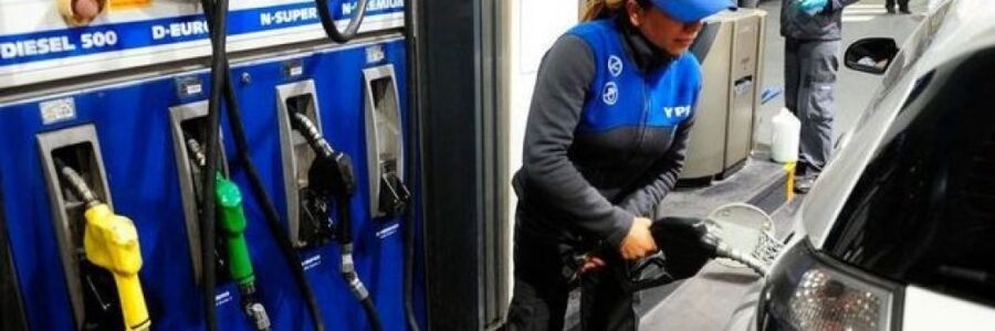 El litro de nafta cuesta 5 pesos más en Salta, donde el consumo cayó un 35%