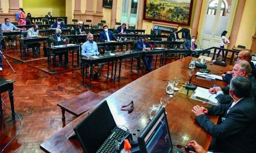Estatales podrán ser cesanteados si incurren en violencia hacia la mujer