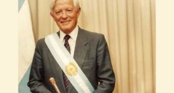 El Gobierno decretó duelo provincial por la muerte del ex gobernador Roberto Augusto Ulloa