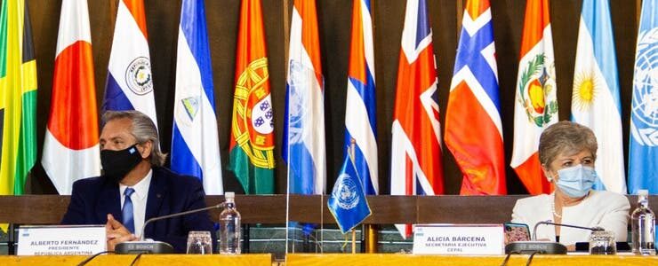 Alberto Fernández: «el capitalismo financiero, done se hacen fortunas en minutos, hace ricos a muchos pero posterga a millones de seres humanos»