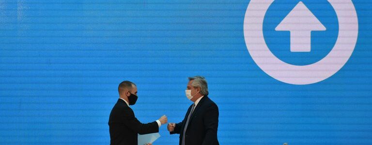 Por la pandemia, el déficit fiscal del 2020 fue el más alto en 45 años