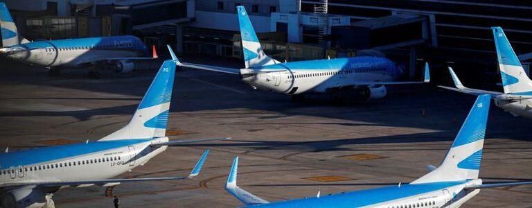 El Gobierno de Fernández analiza volver a cerrar las fronteras por el aumento en los contagios