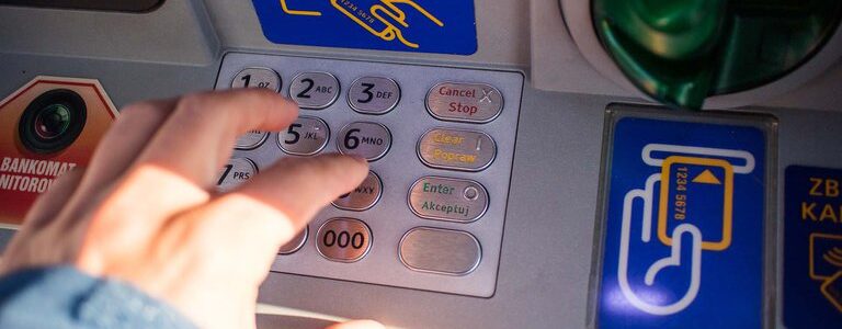 Se podrá extraer dinero de cajeros automáticos con la huella digital