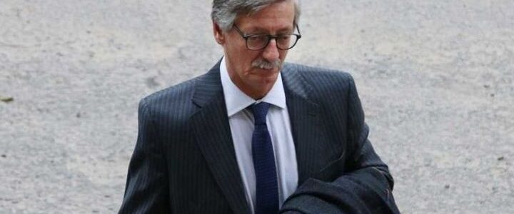 Anses intimó a jubilarse al fiscal Taiano, quien está investigando el Vacunatorio VIP