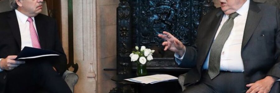 Una encuesta reveló que la mayoría de los argentinos desconfía del plan de vacunación de Fernández