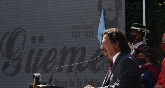 El Gobernador Sáenz encabezó los actos por el 236 aniversario del nacimiento de Güemes