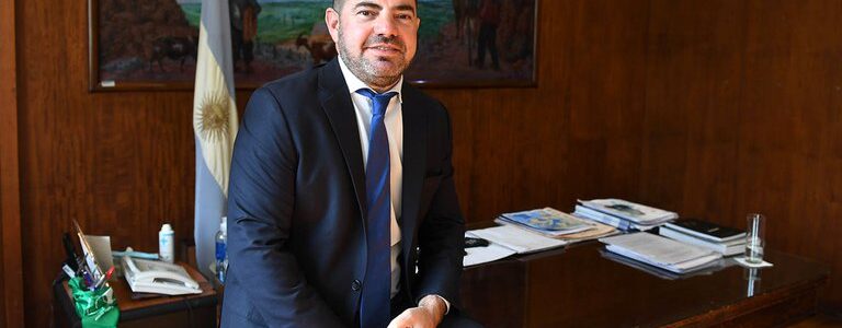 Renunció el sobrino de Ginés González García que estaba a cargo del «vacunatorio VIP»