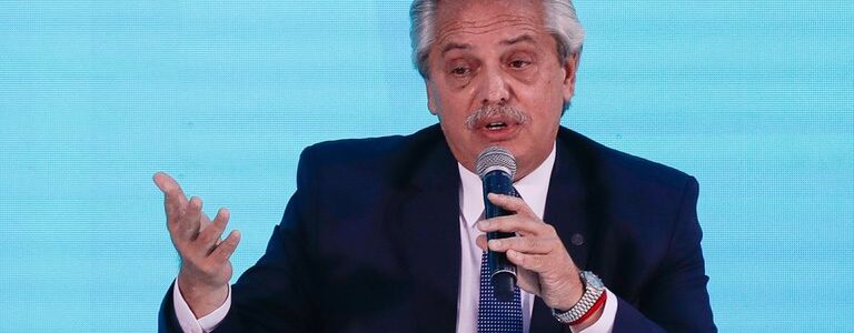 Un 38% de los argentinos aprueba la gestión de Fernández para frenar el COVID-19