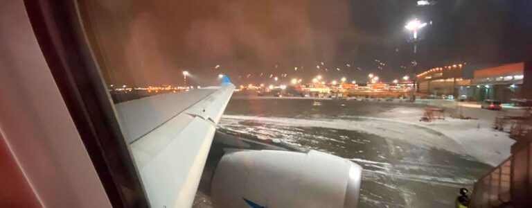 Después de la demora por un temporal de nieve en Moscú, partió hacia la Argentina el vuelo que traerá 400 mil dosis de la vacuna Sputnik V