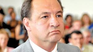 El Ministro Ricardo Villada defendió la reforma de la constitución