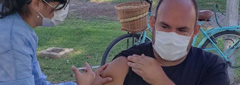 Covid V: el intendente de Baradero dio positivo después de aplicarse la segunda dosis de la Sputnik V