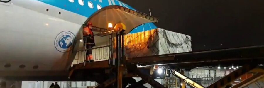 Sputnik V : parten dos vuelos de Aerolíneas a buscar más dosis de la vacuna a Rusia