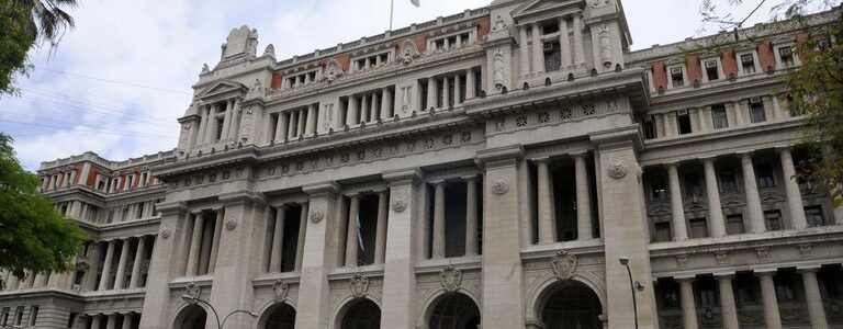 La Asociación de Fiscales dijo que el Gobierno quiere “eliminar la forma republicana de gobierno”