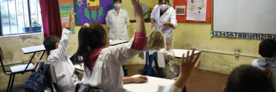 Docentes salteños deberán anotarse para ser vacunados