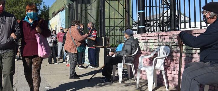 Los especialistas sugieren no sumar restricciones por ahora