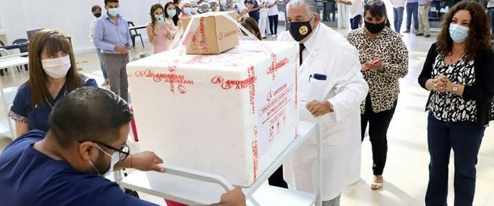 Salta negocia la compra de un millón de vacunas para que lleguen en 30 días
