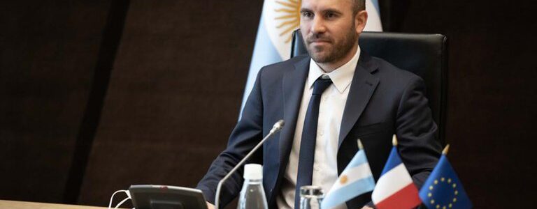 La deuda con el Club de París, en cuenta regresiva: cuánto hay que pagar y qué sucederá si el Gobierno no logra posponer los vencimientos