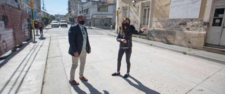 Bettina Romero recorrió obras de recuperación de calles