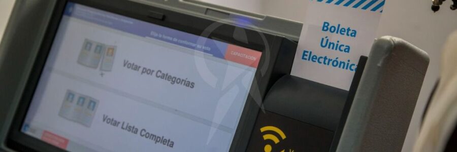 Diez mil candidatos arrancan la campaña