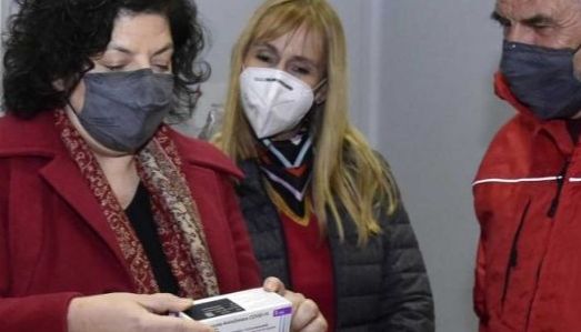 Vizzotti aseguró que «no hay ninguna vacuna que elimine la circulación del virus»