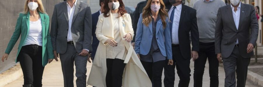 Cristina al Presidente: «Tranquilo, poné orden y no te enojes»