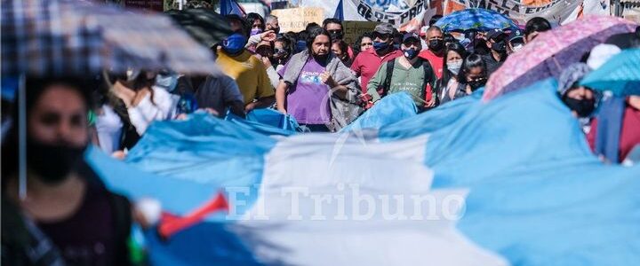 Video: Hubo marcha docente y el Gobierno convocó a paritarias para el jueves