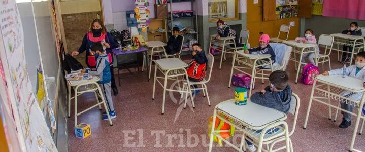 Las escuelas tenderán a la presencialidad plena desde el 1 de septiembre