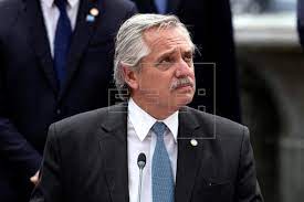 Alberto Fernández encabeza un acto del FdT con todos los precandidatos del país